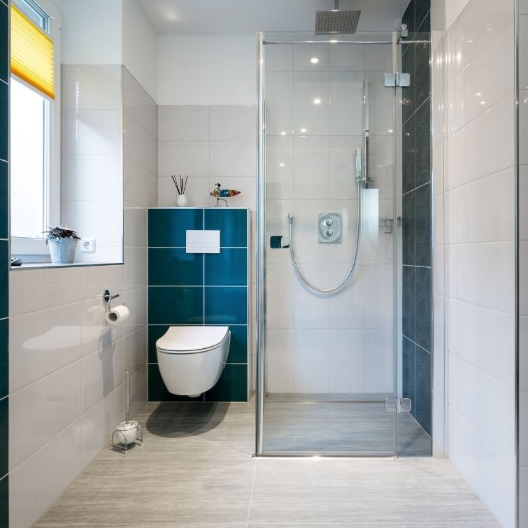 Jak wybrać prysznic do małej łazienki?