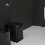 Axa DP Miska stojąca 36x50,5 cm z deską WC wolnoopadającą Czarny mat 8401407+AF8407