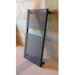 Cordivari Dafne grzejnik dekoracyjny/łazienkowy 800x400 mm kolor Czarny brylant metaliczny z ekspozycji 3551676101001-F15