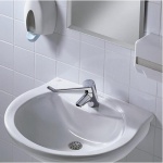 Ideal Standard Ceraplus Bateria umywalkowa stojąca z korkiem automatycznym uchwyt 18 cm chrom B8219AA