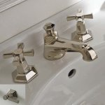 Zucchetti Delfi Wylewka 215 mm naścienna chrom Z92195