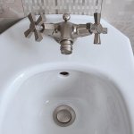 Zucchetti Delfi Bateria natryskowa termostatyczna podtynkowa 1/2" z zaworem odcinającym element zewnętrzny chrom Z46659